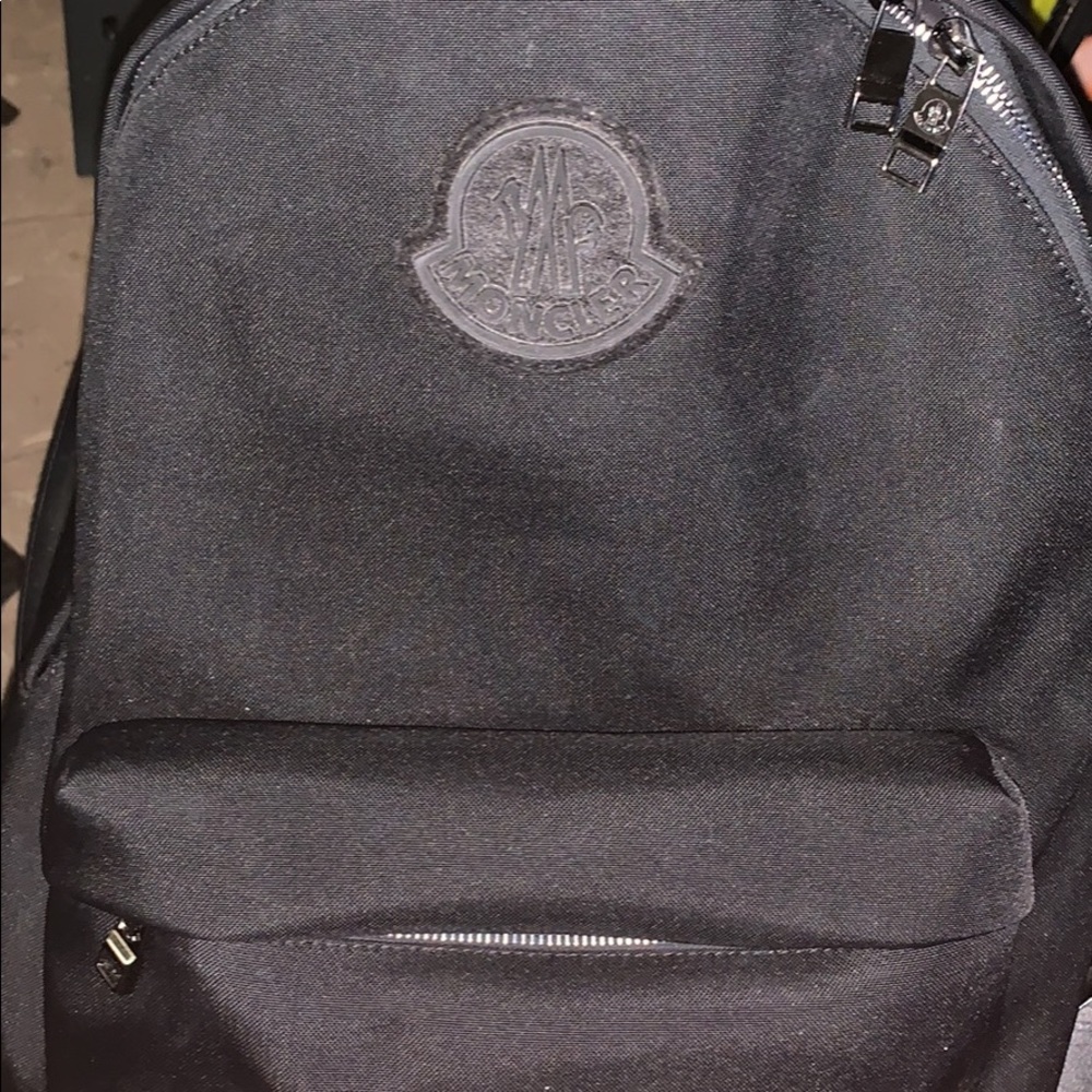 Black Moncler water-resistant backpack - Picture 2 of 4